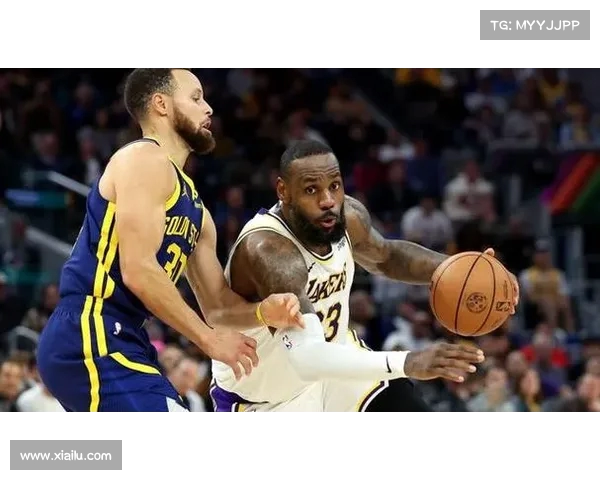 NBA焦点战:巅峰对决!勇士挑战湖人,浓眉詹姆斯联手对抗库里汤普森 NBA焦点战:巅峰对决!勇士挑战湖人,浓眉詹姆斯联手对抗库里汤普森